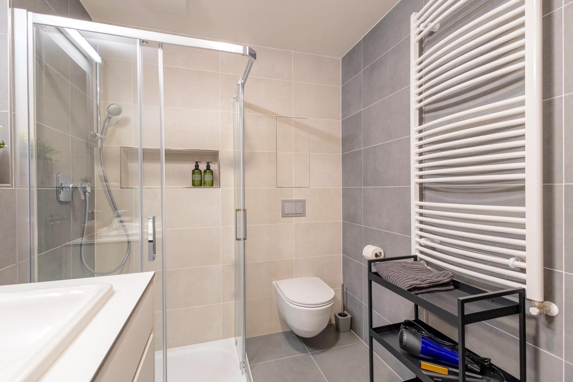 Bright 2Br - 8Th Floor, Balcony, Free Parking - By Gravity Prague Apartman Kültér fotó