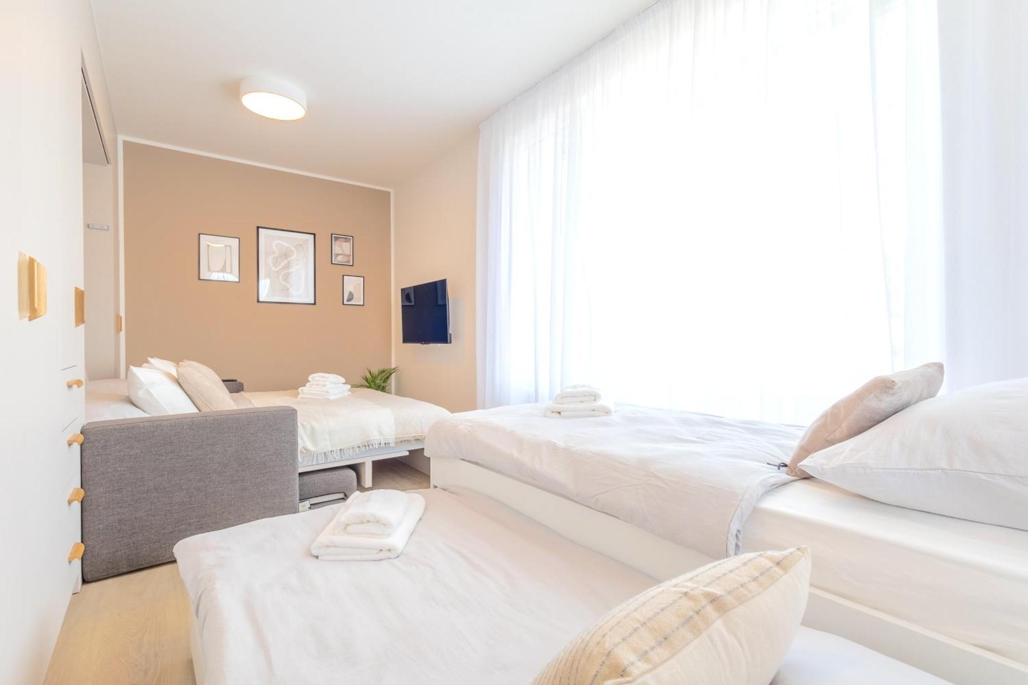 Bright 2Br - 8Th Floor, Balcony, Free Parking - By Gravity Prague Apartman Kültér fotó